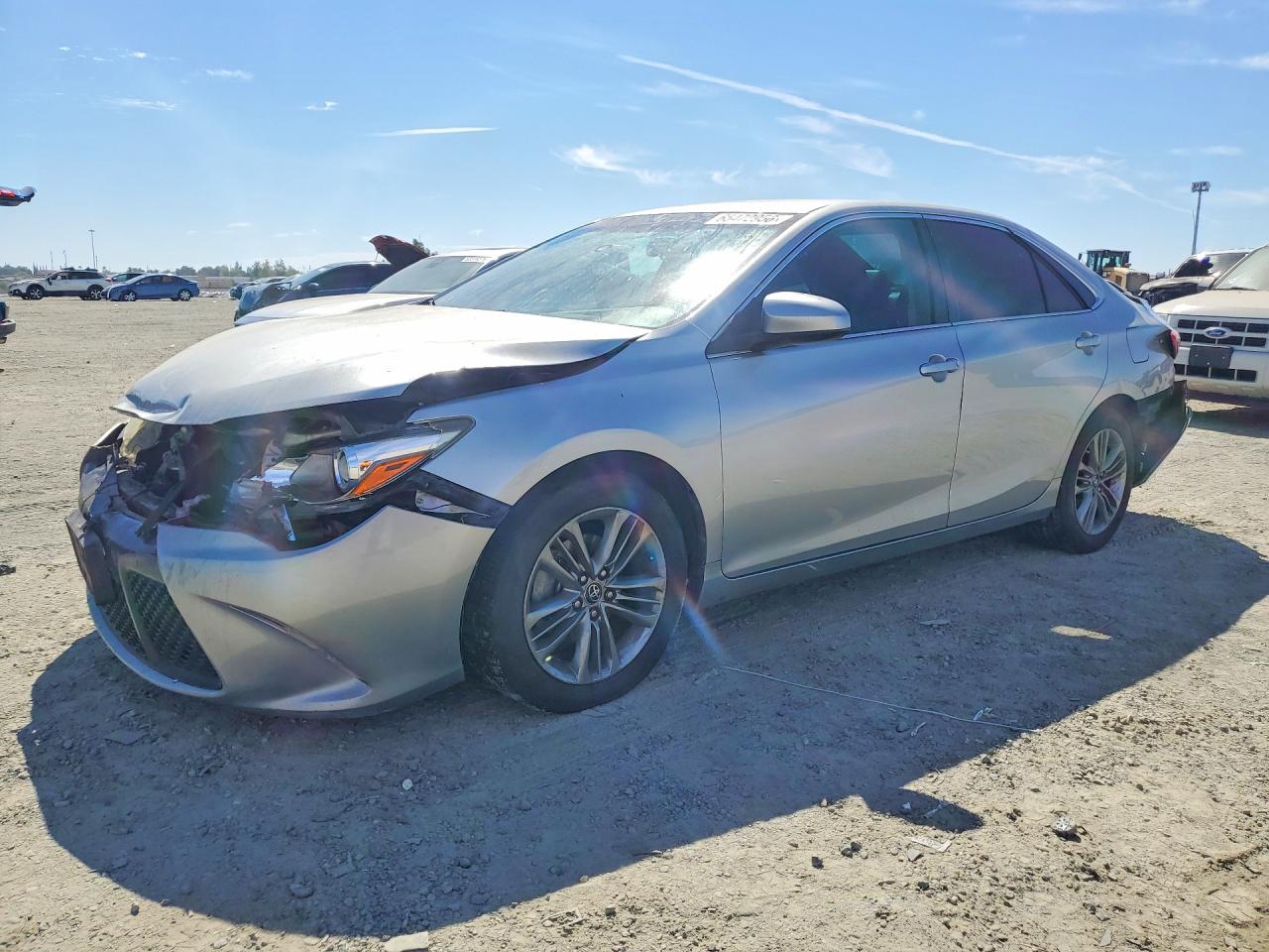2016 TOYOTA CAMRY SE