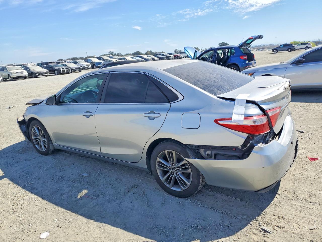 2016 TOYOTA CAMRY SE — снимка 2