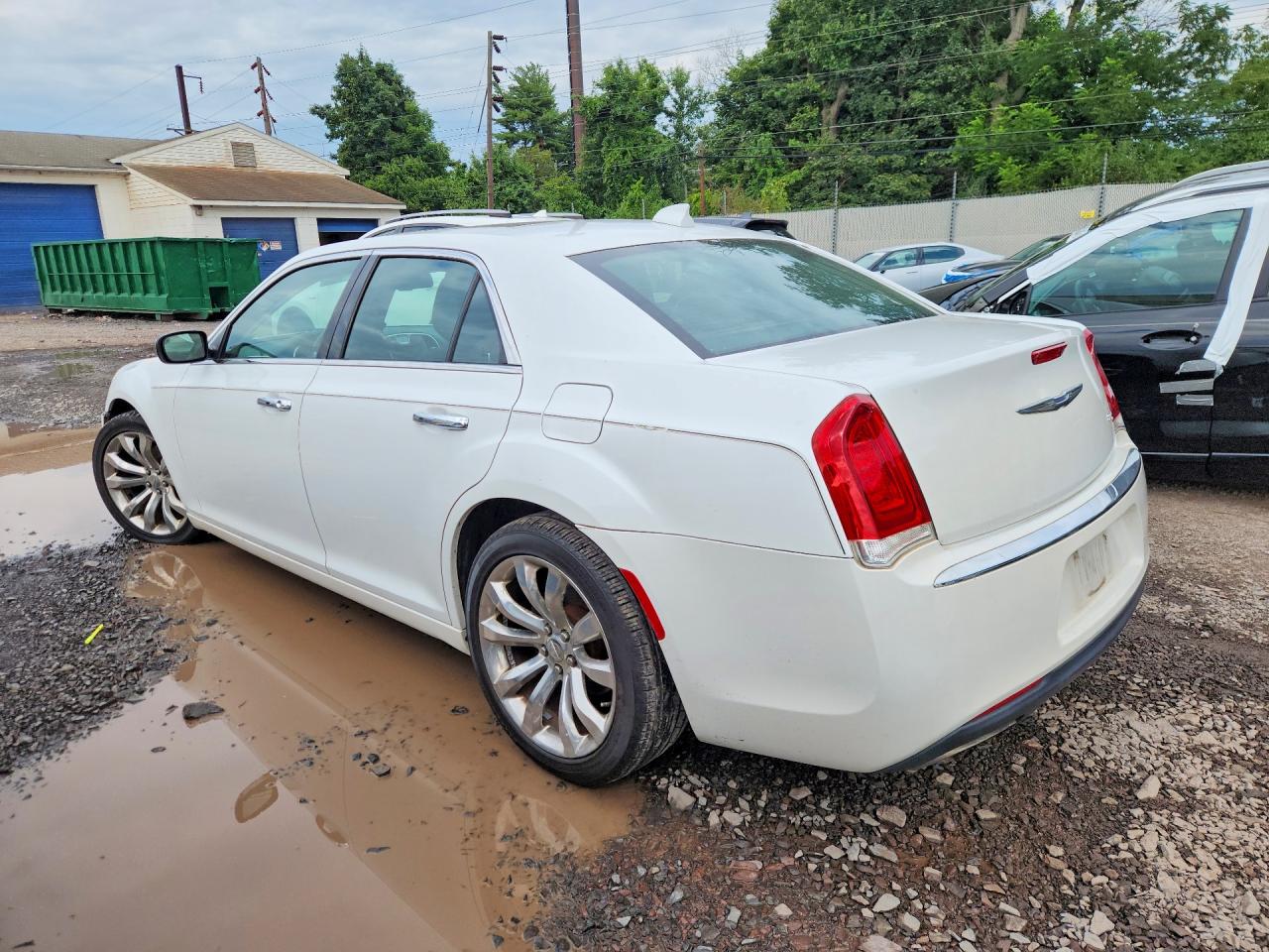 2016 CHRYSLER 300C — снимка 2