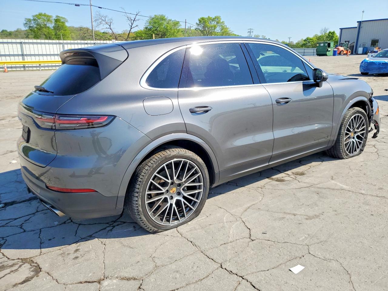 2019 PORSCHE CAYENNE S — снимка 3