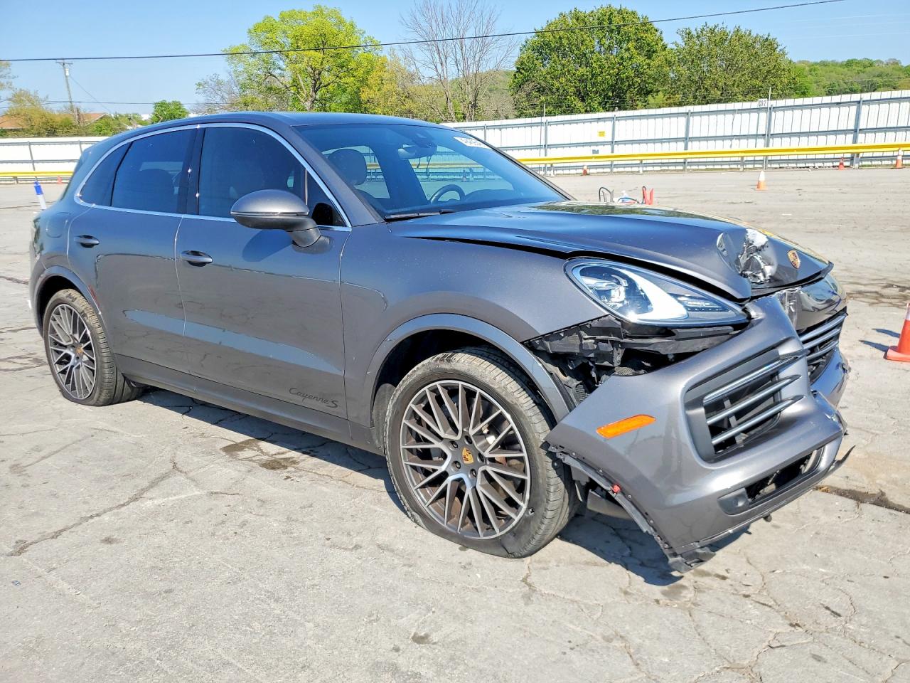 2019 PORSCHE CAYENNE S — снимка 4
