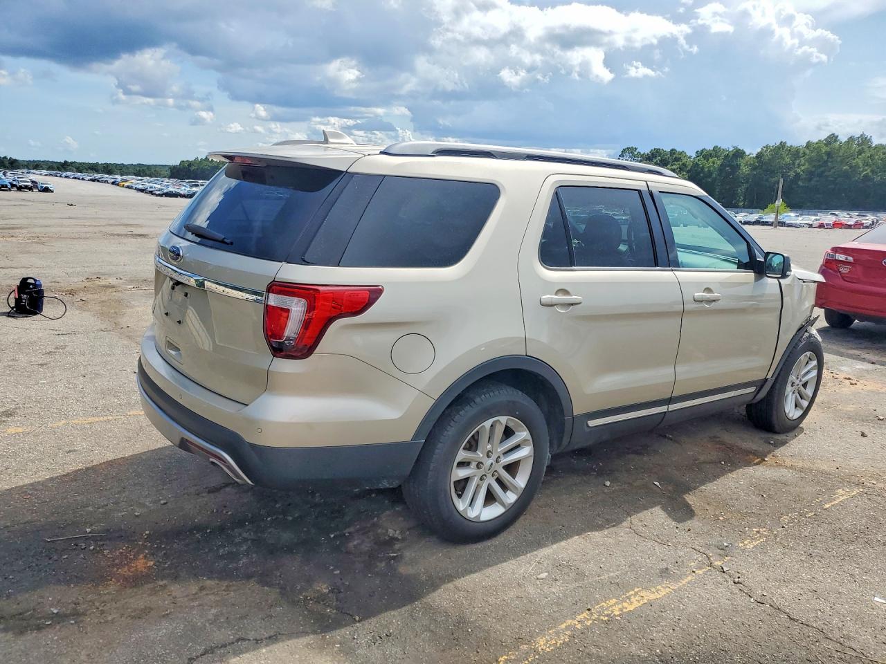 2017 FORD EXPLORER XLT — снимка 3
