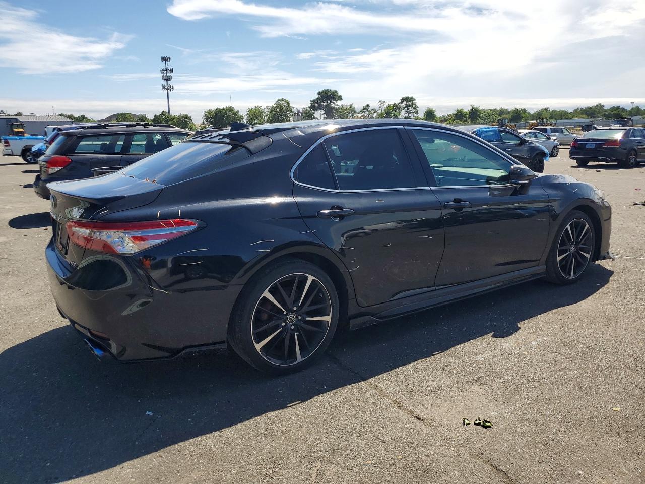 2019 TOYOTA CAMRY XSE — снимка 3