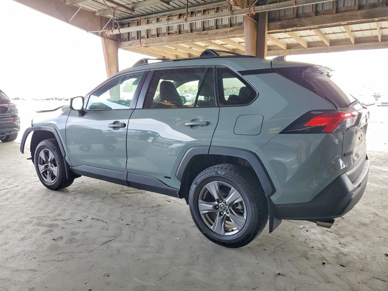 2022 TOYOTA RAV4 XLE — снимка 2