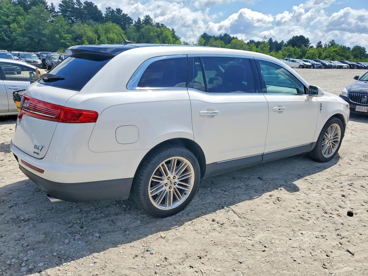 2015 LINCOLN MKT — снимка 3