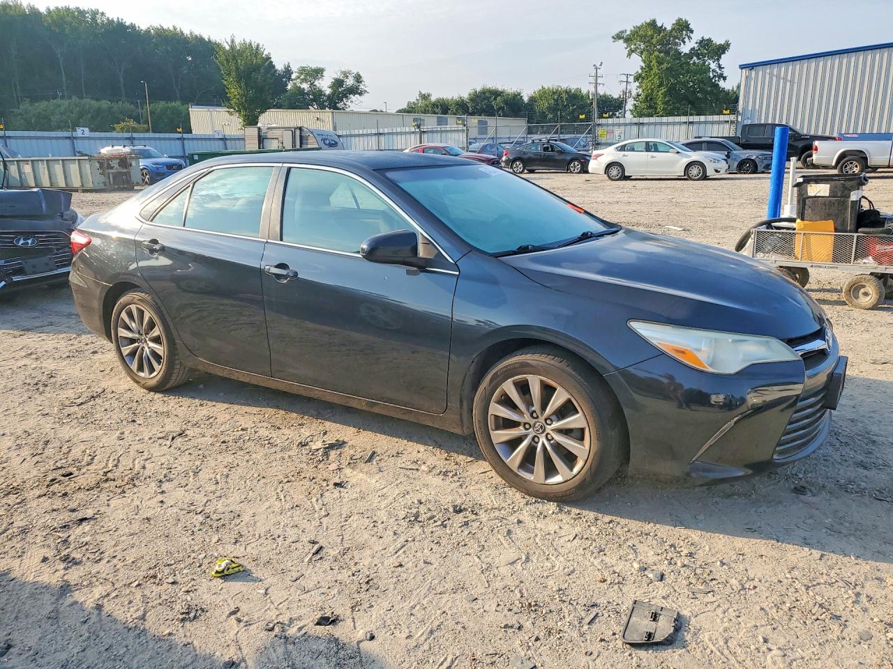 2017 TOYOTA CAMRY XLE — снимка 4