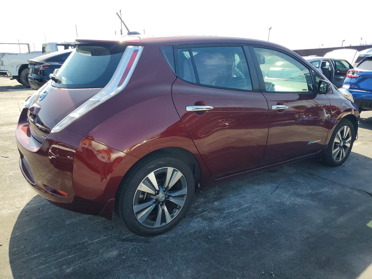 2016 NISSAN LEAF SL — снимка 3