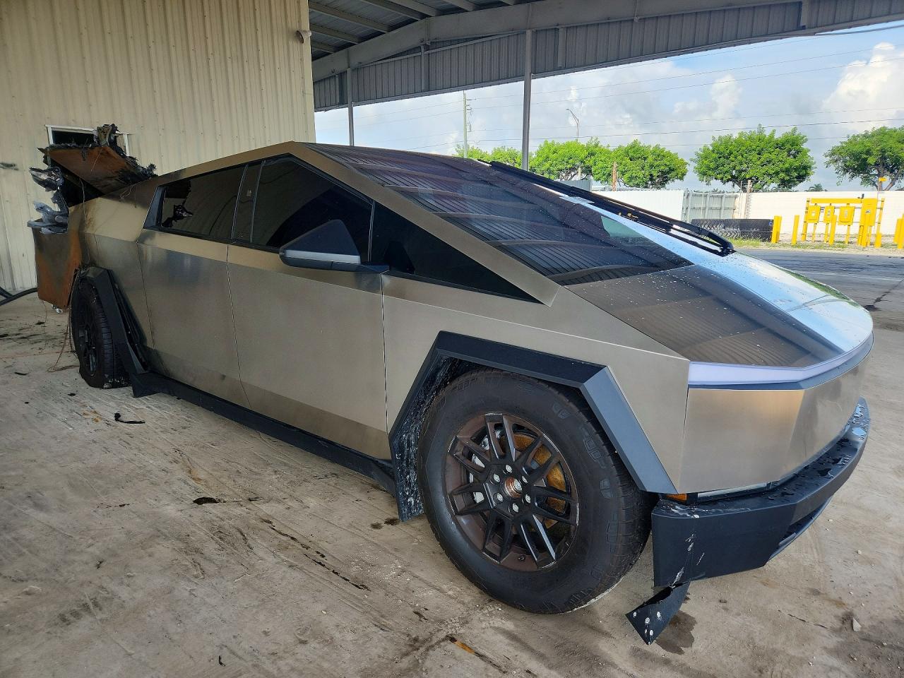 2026 TESLA CYBERTRUCK — снимка 4