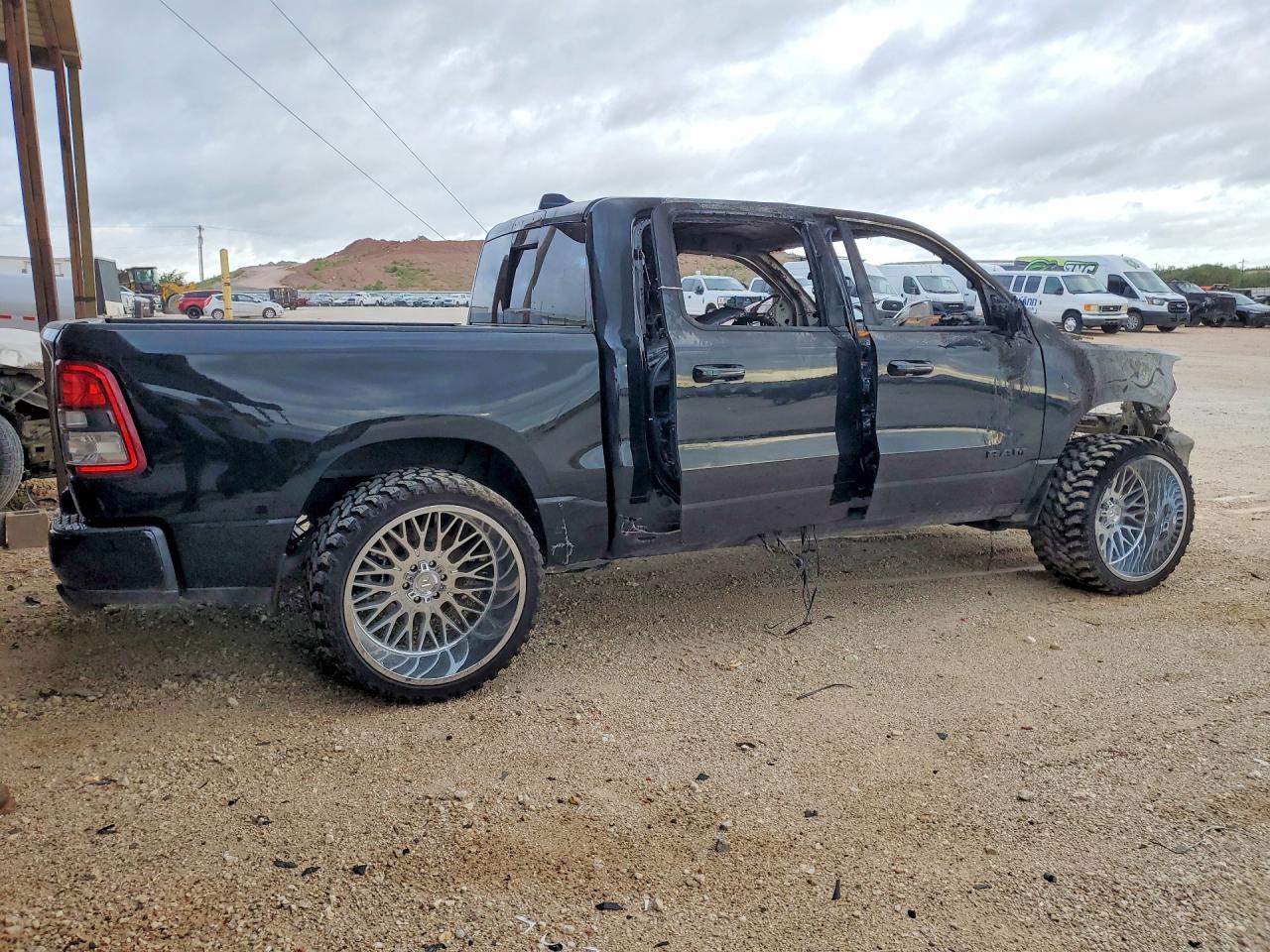 2023 RAM 1500 BIG HORN — снимка 3