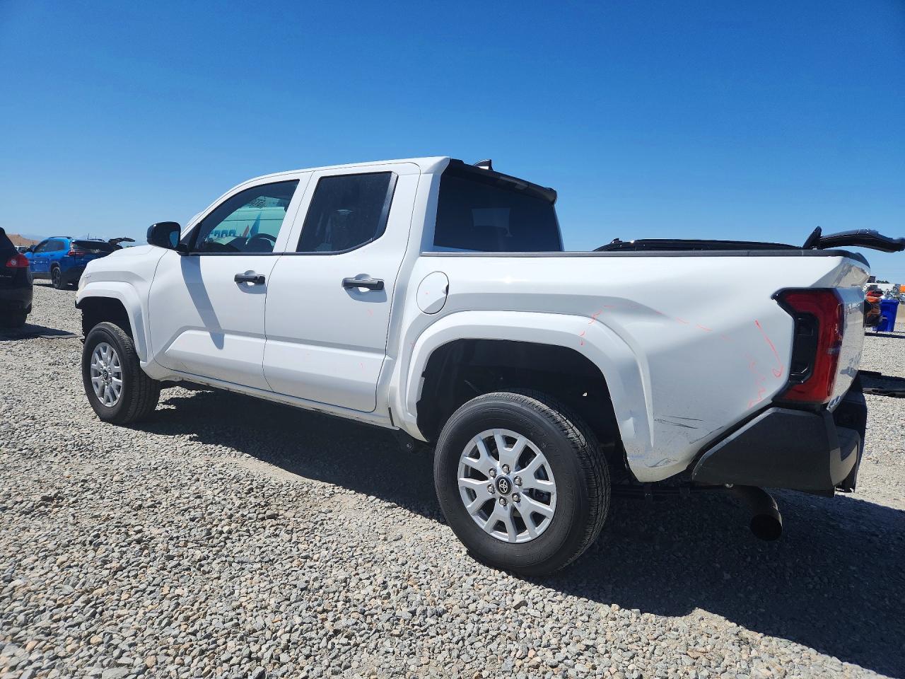 2025 TOYOTA TACOMA SR — снимка 2