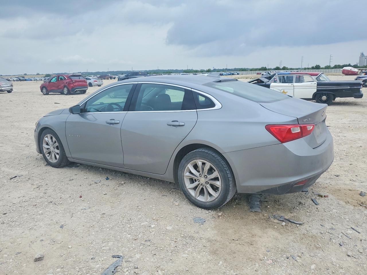2023 CHEVROLET MALIBU LT — снимка 2