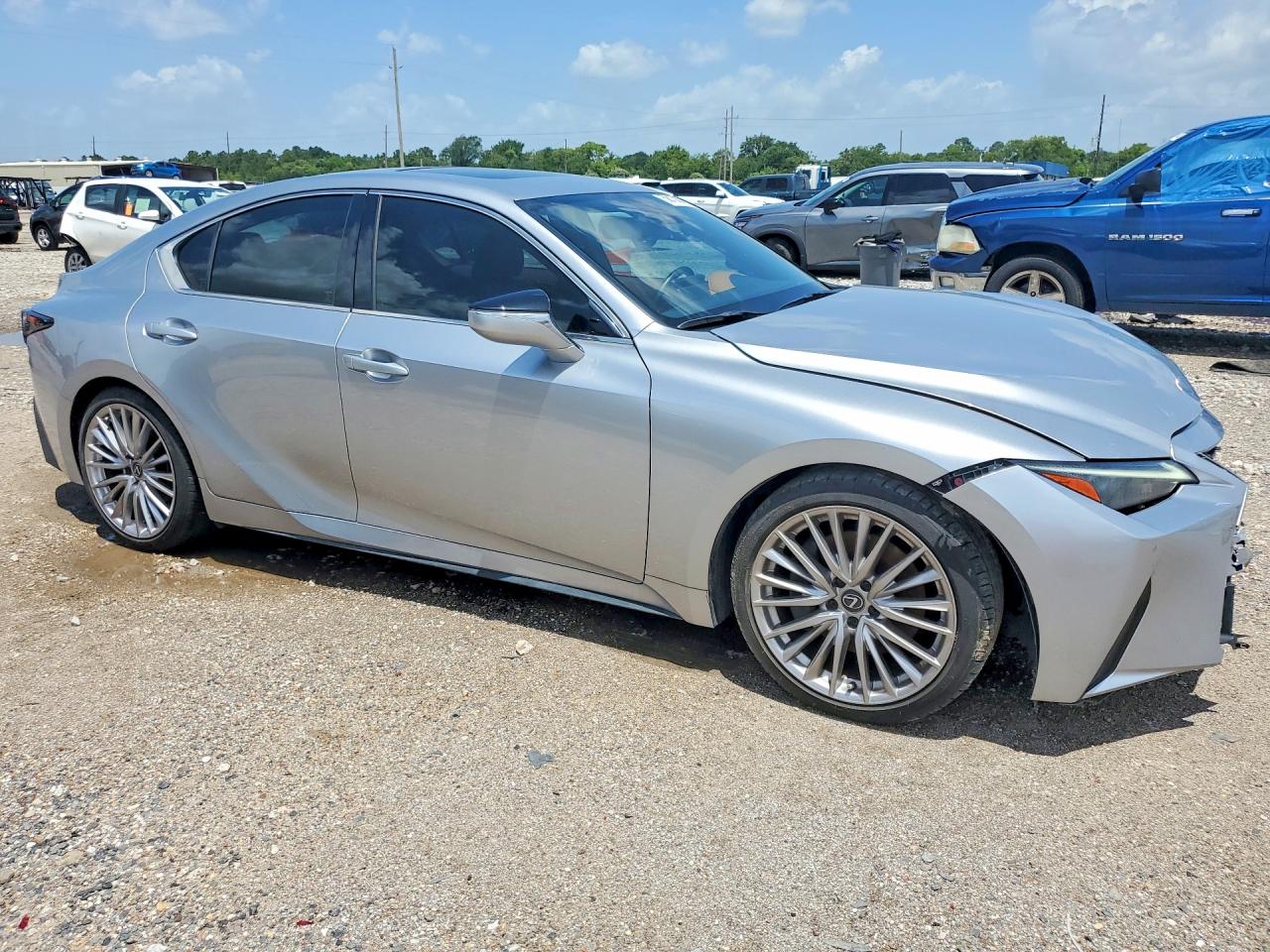 2022 LEXUS IS 300 — снимка 4