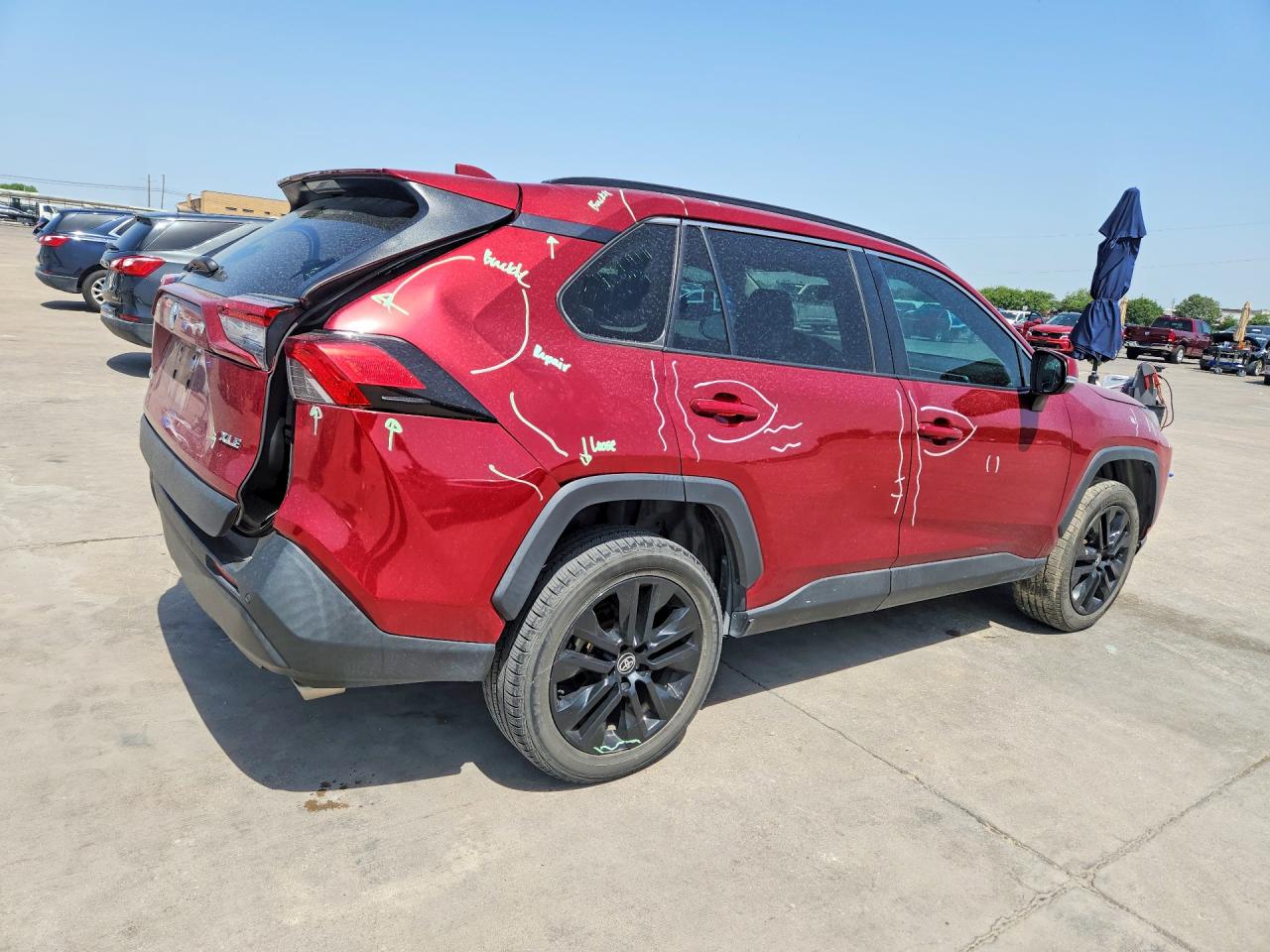 2022 TOYOTA RAV4 XLE PREMIUM — снимка 3