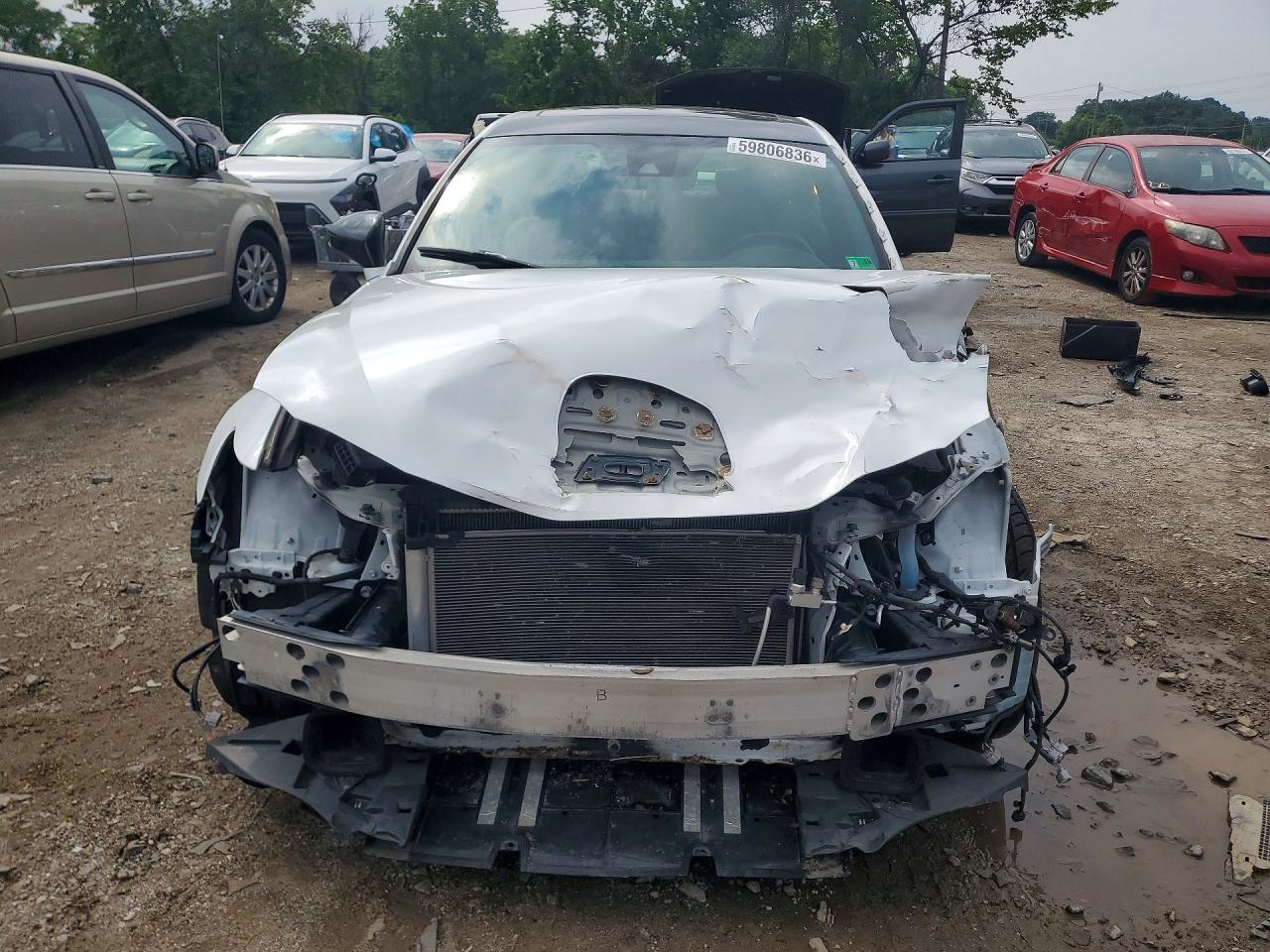 2018 LEXUS IS 300 — снимка 5