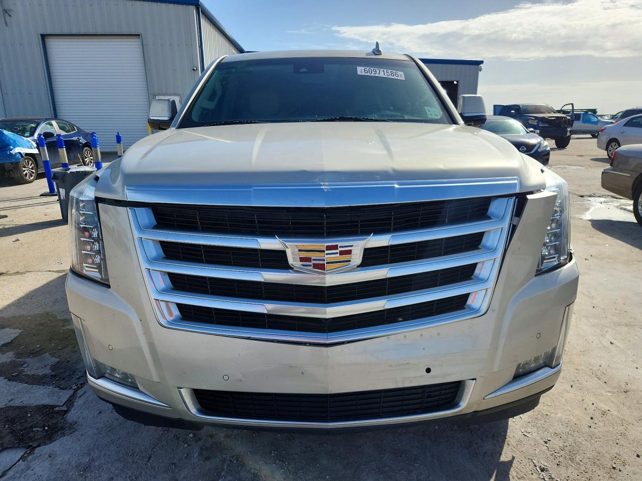2016 CADILLAC ESCALADE LUXURY — снимка 5