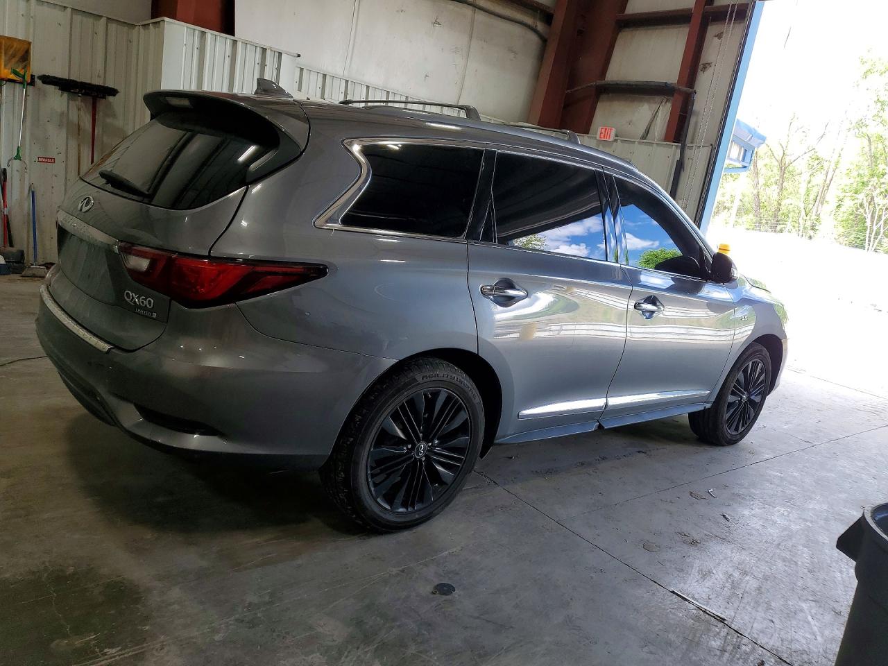 2019 INFINITI QX60 LUXE — снимка 3