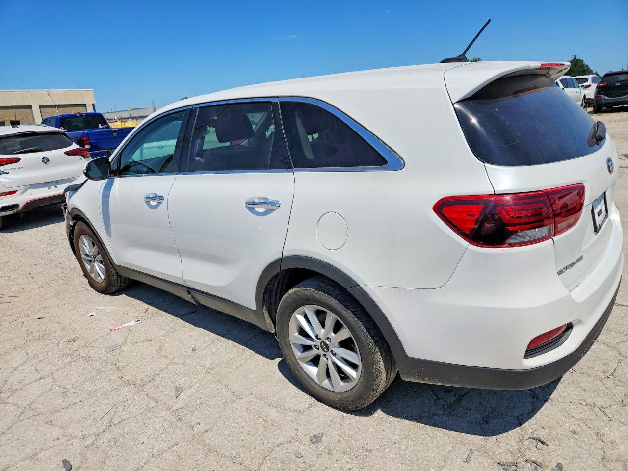 2020 KIA SORENTO S — снимка 2