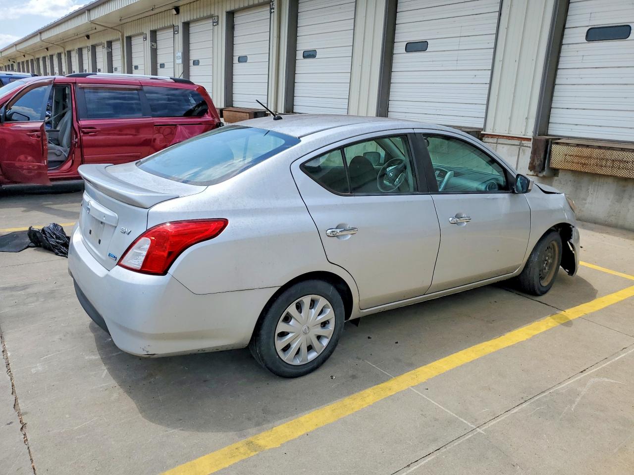 2016 NISSAN VERSA 1.6 SV — снимка 3