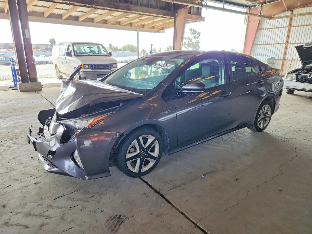 2016 TOYOTA PRIUS FOUR TOURING
