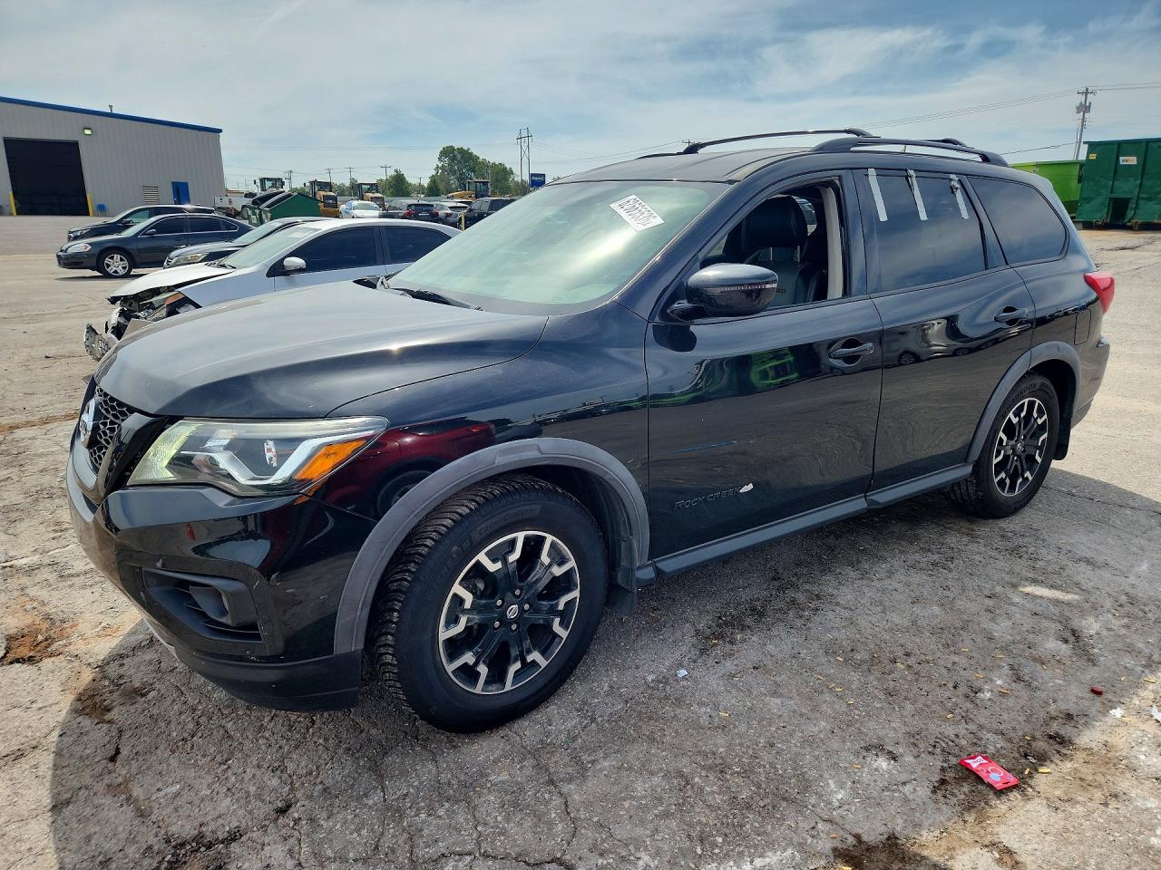 2019 NISSAN PATHFINDER SV