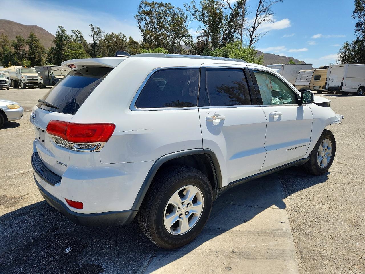 2015 JEEP GRAND CHEROKEE LAREDO — снимка 3