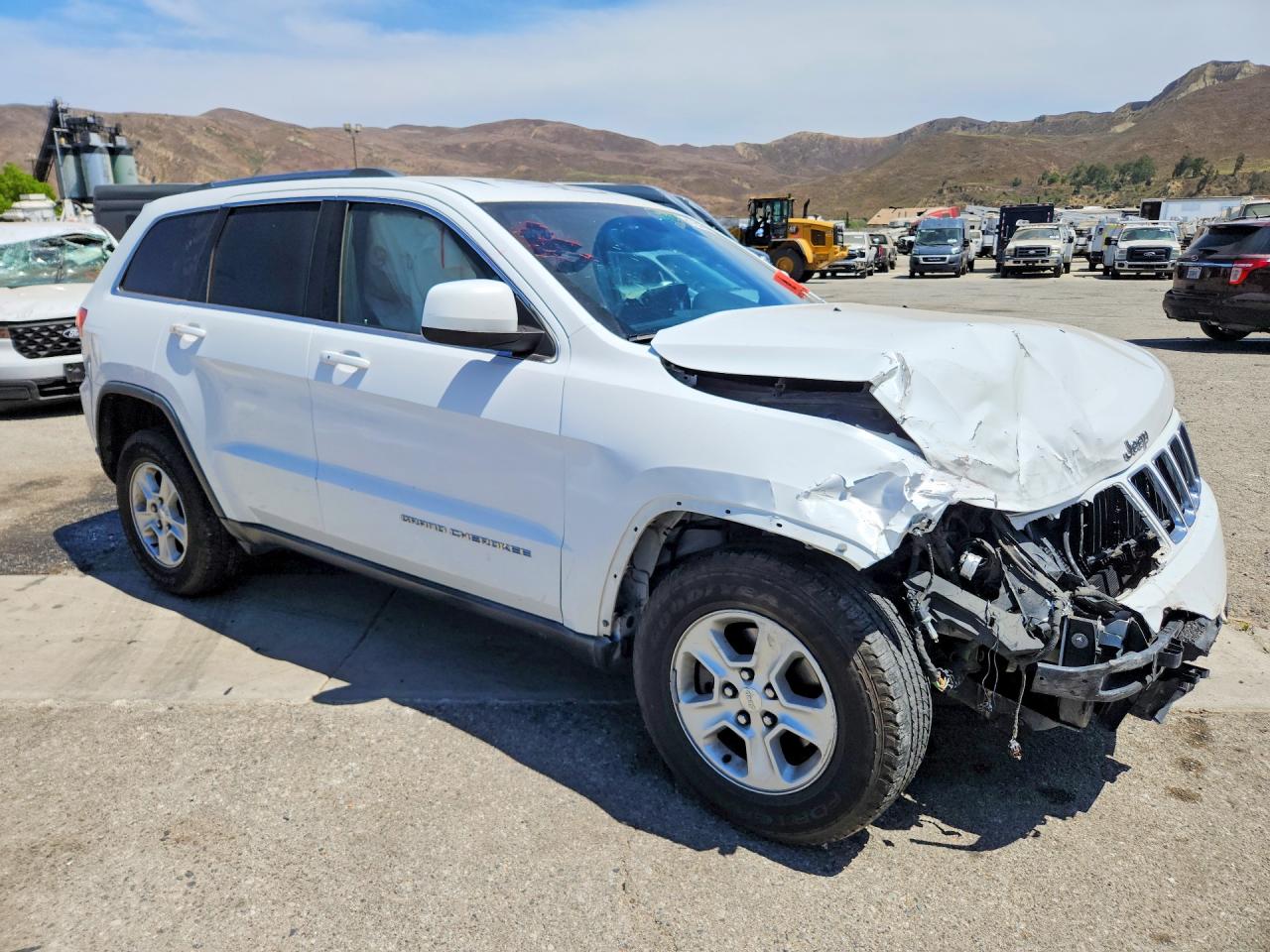 2015 JEEP GRAND CHEROKEE LAREDO — снимка 4