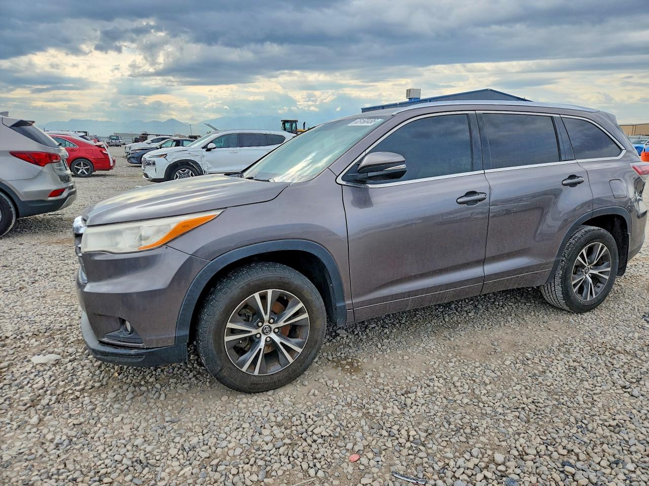 2016 TOYOTA HIGHLANDER XLE