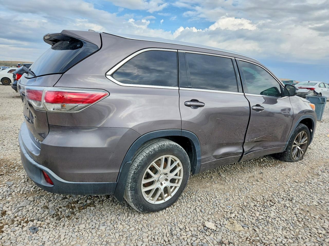 2016 TOYOTA HIGHLANDER XLE — снимка 3