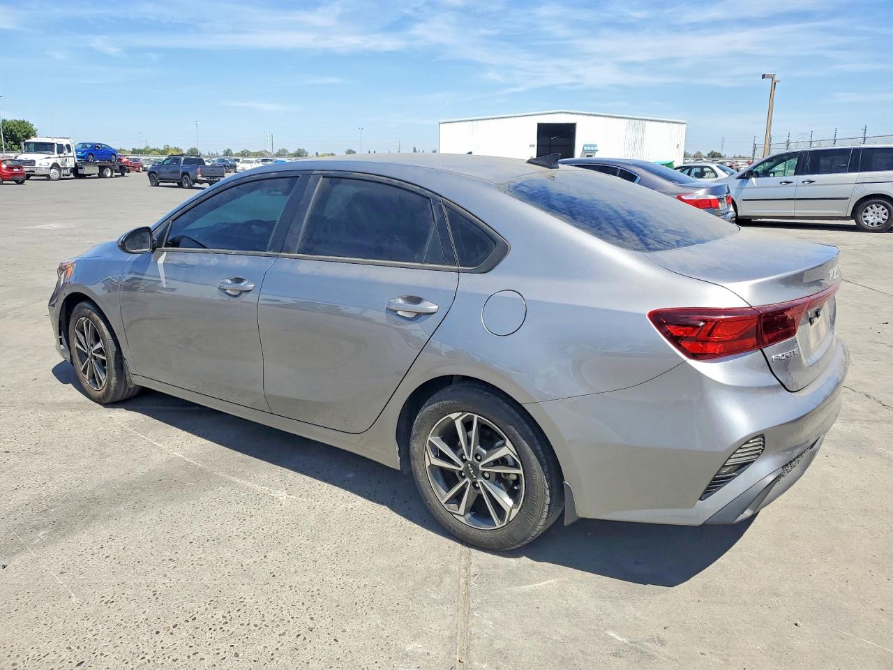 2023 KIA FORTE LXS — снимка 2