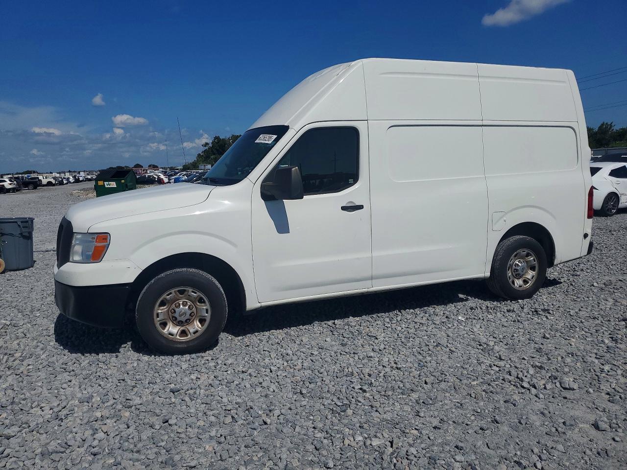 2016 NISSAN NV2500