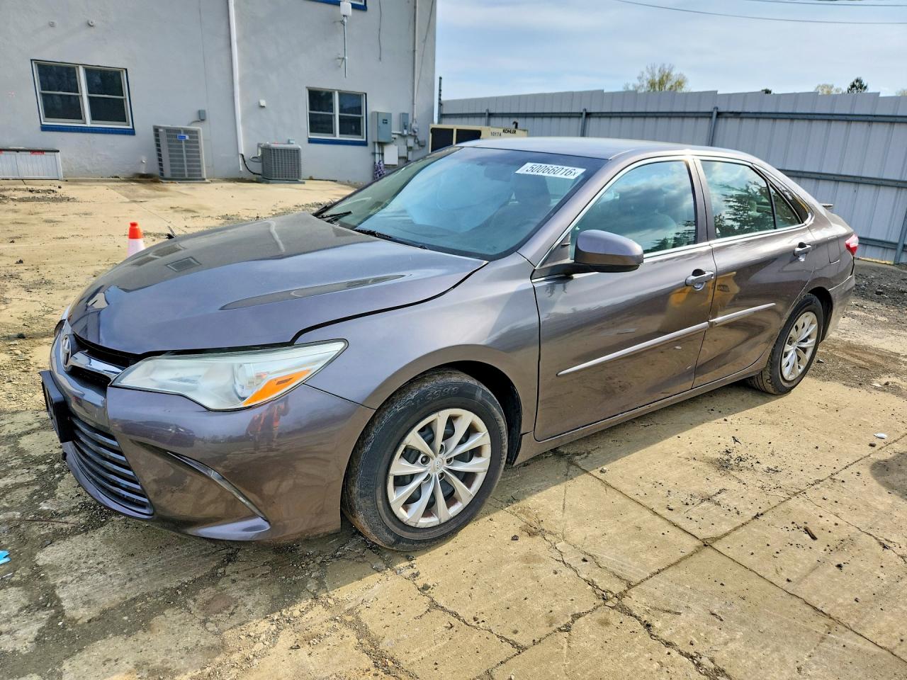 2016 TOYOTA CAMRY LE