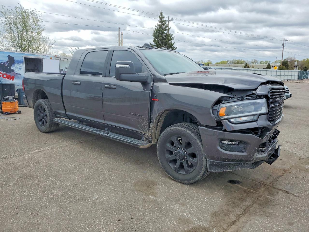 2023 RAM 3500 LARAMIE — снимка 4