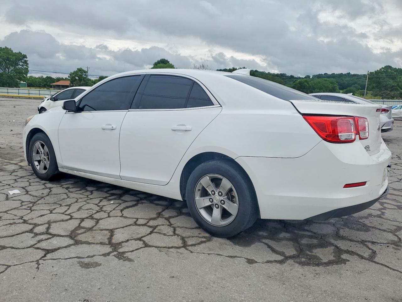 2015 CHEVROLET MALIBU 1LT — снимка 2