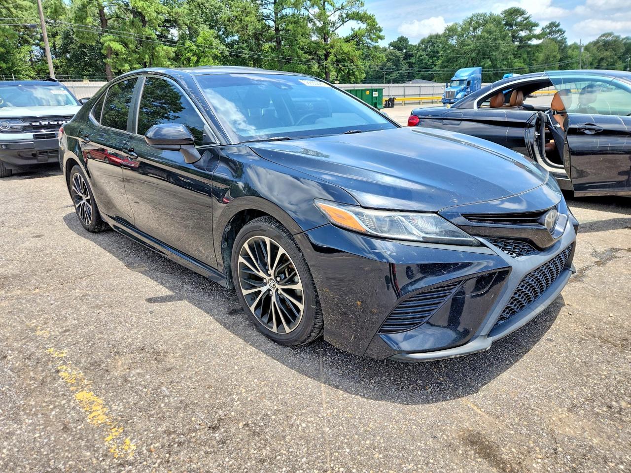 2018 TOYOTA CAMRY SE — снимка 4