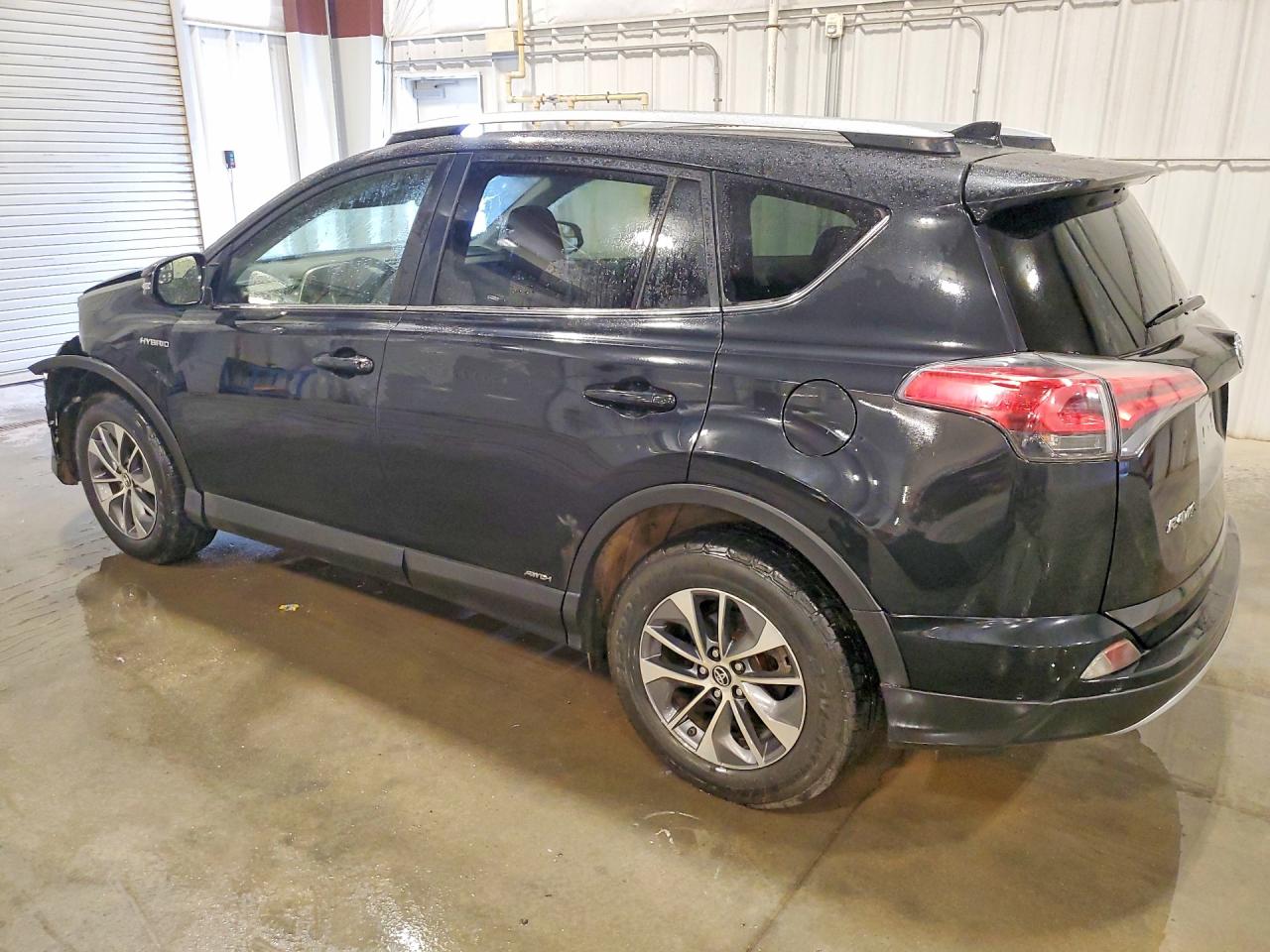 2017 TOYOTA RAV4 HYBRID XLE — снимка 2