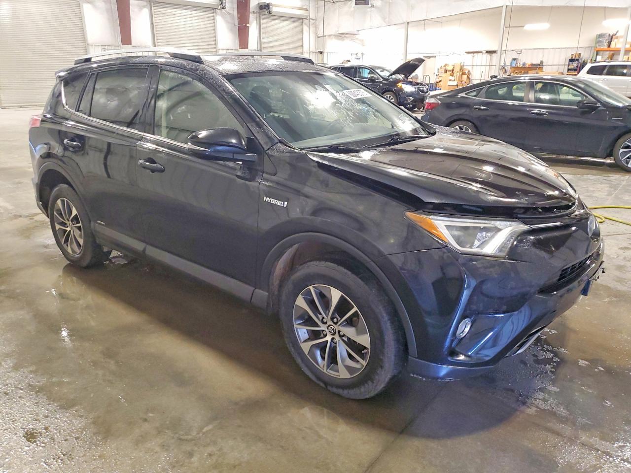2017 TOYOTA RAV4 HYBRID XLE — снимка 4