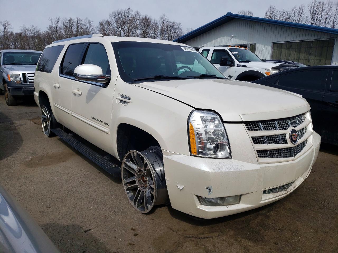 2013 CADILLAC ESCALADE — снимка 4