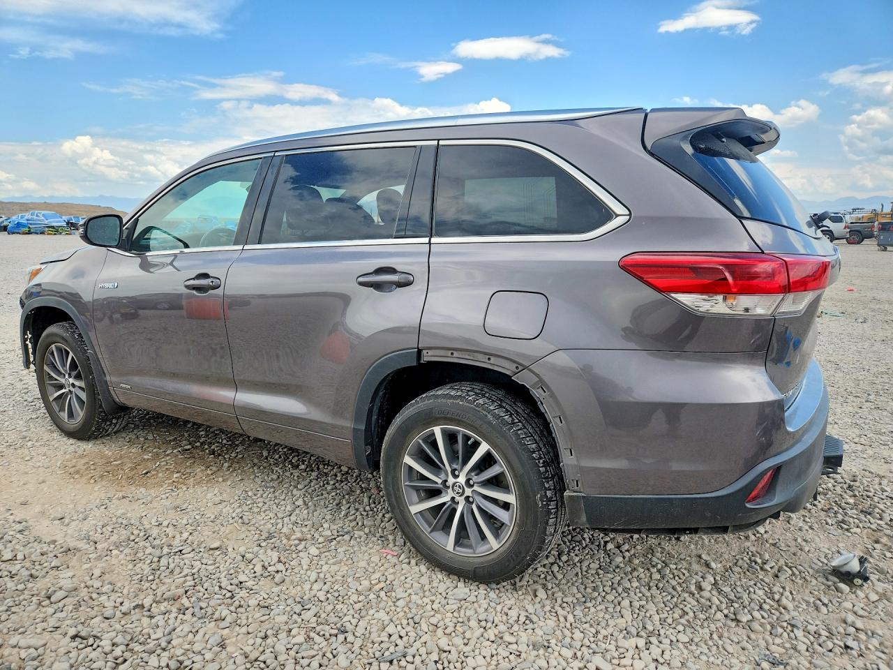2018 TOYOTA HIGHLANDER HYBRID XLE — снимка 2