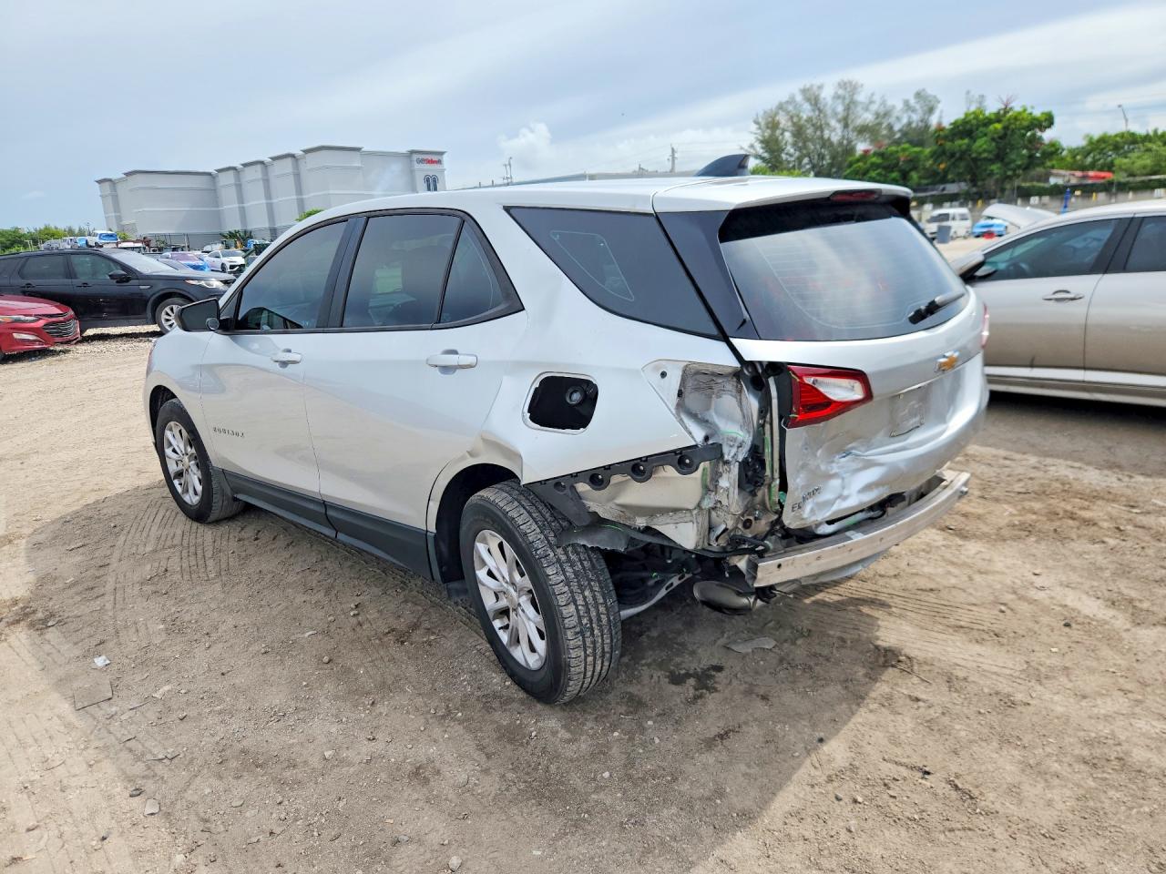 2020 CHEVROLET EQUINOX LS — снимка 2