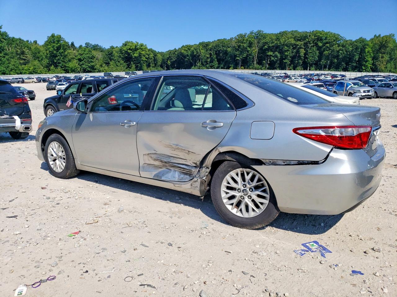 2017 TOYOTA CAMRY LE — снимка 2