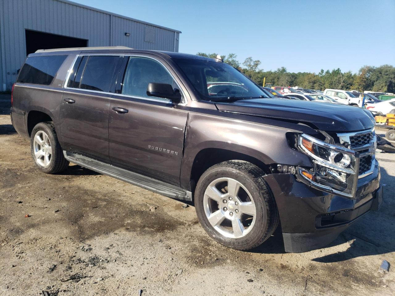 2015 CHEVROLET SUBURBAN K1500 LT — снимка 4