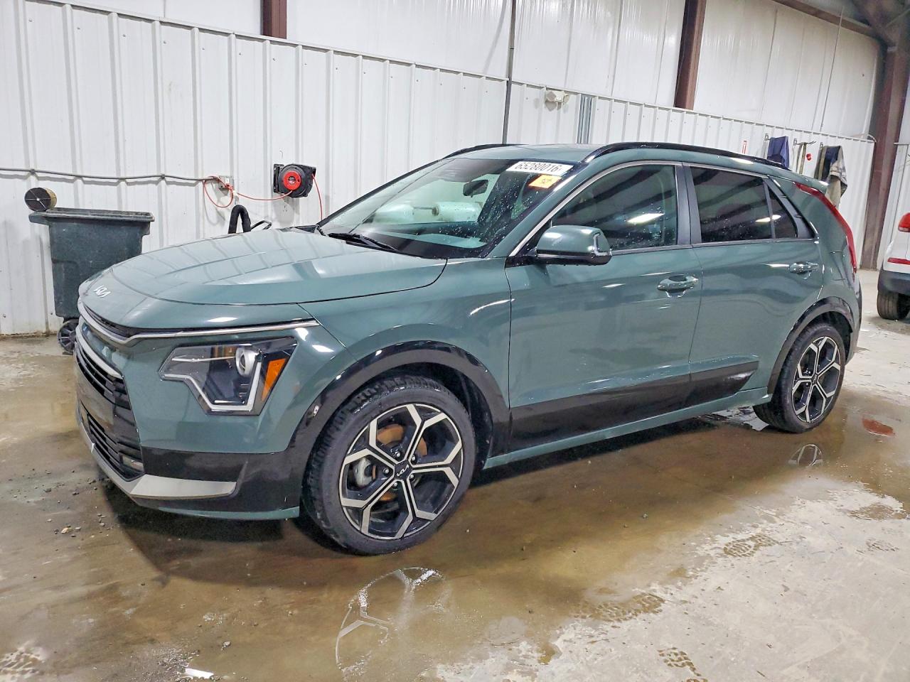 2023 KIA NIRO EX