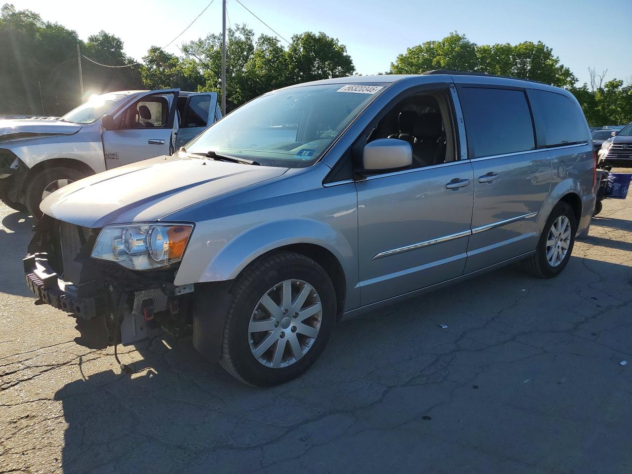 2016 CHRYSLER TOWN & COUNTRY TOURING