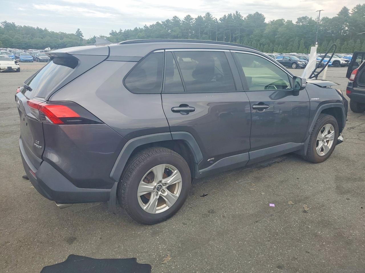 2019 TOYOTA RAV4 LE — снимка 3