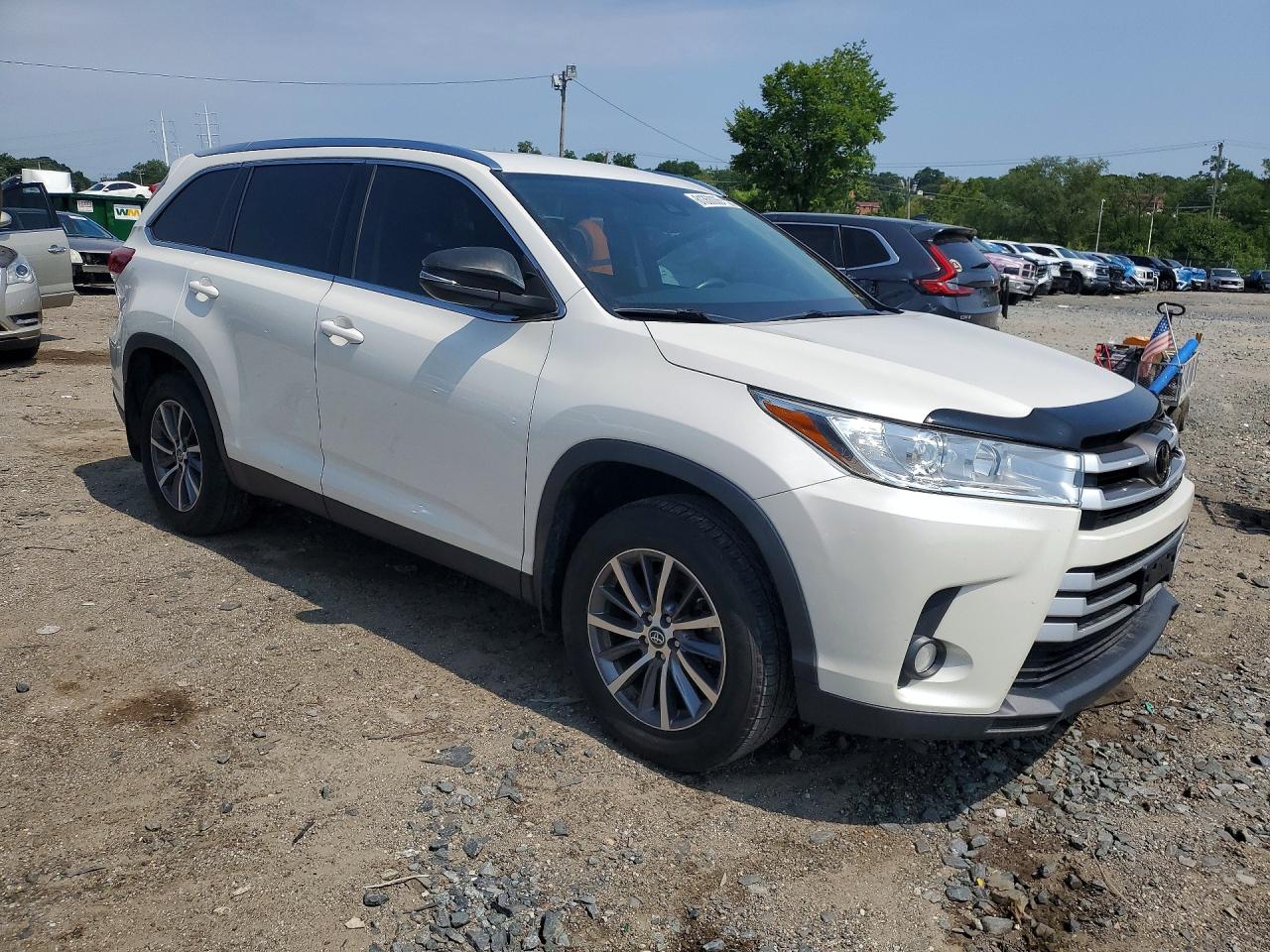 2019 TOYOTA HIGHLANDER XLE — снимка 4
