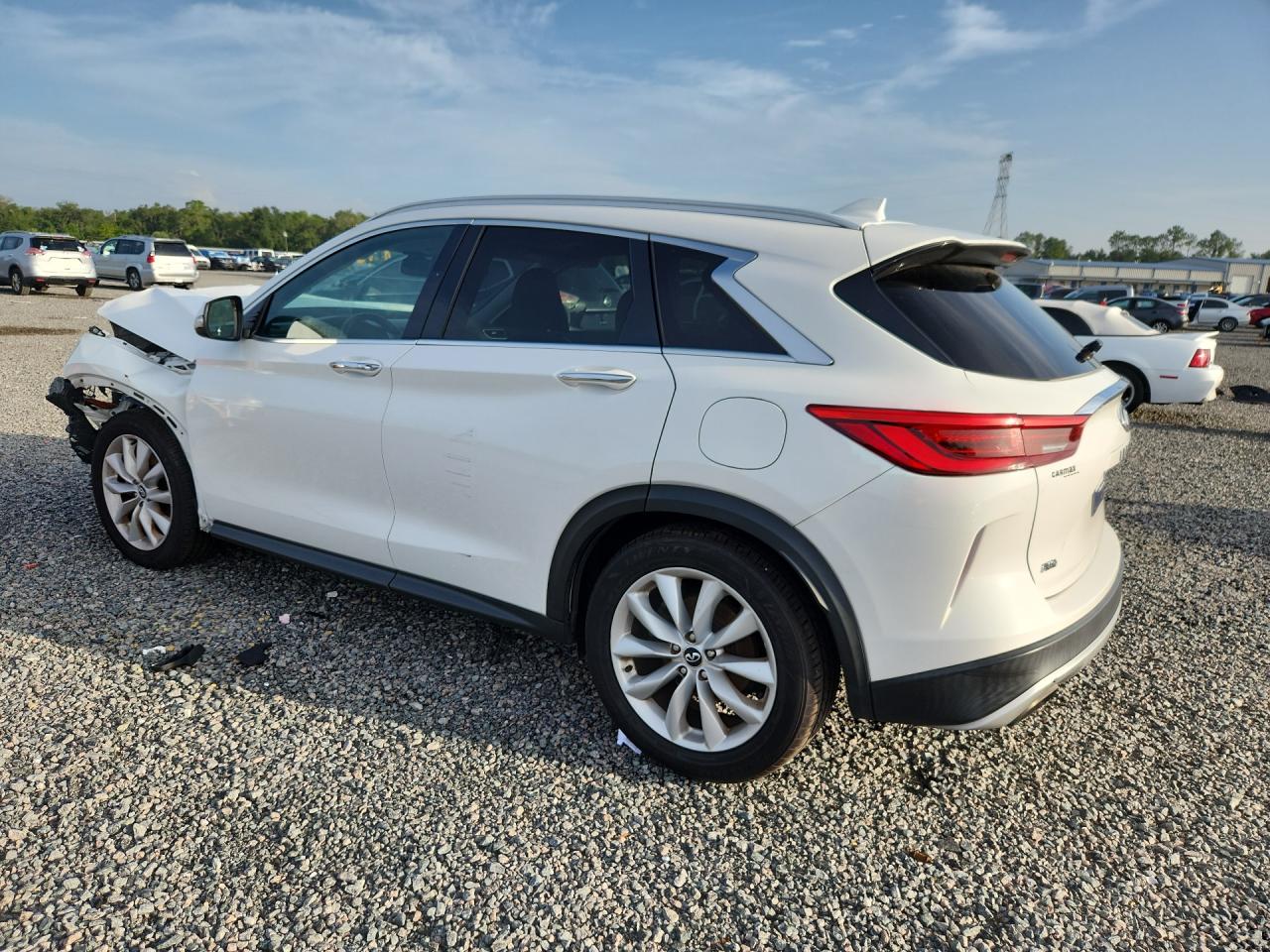 2019 INFINITI QX50 LUXE — снимка 2