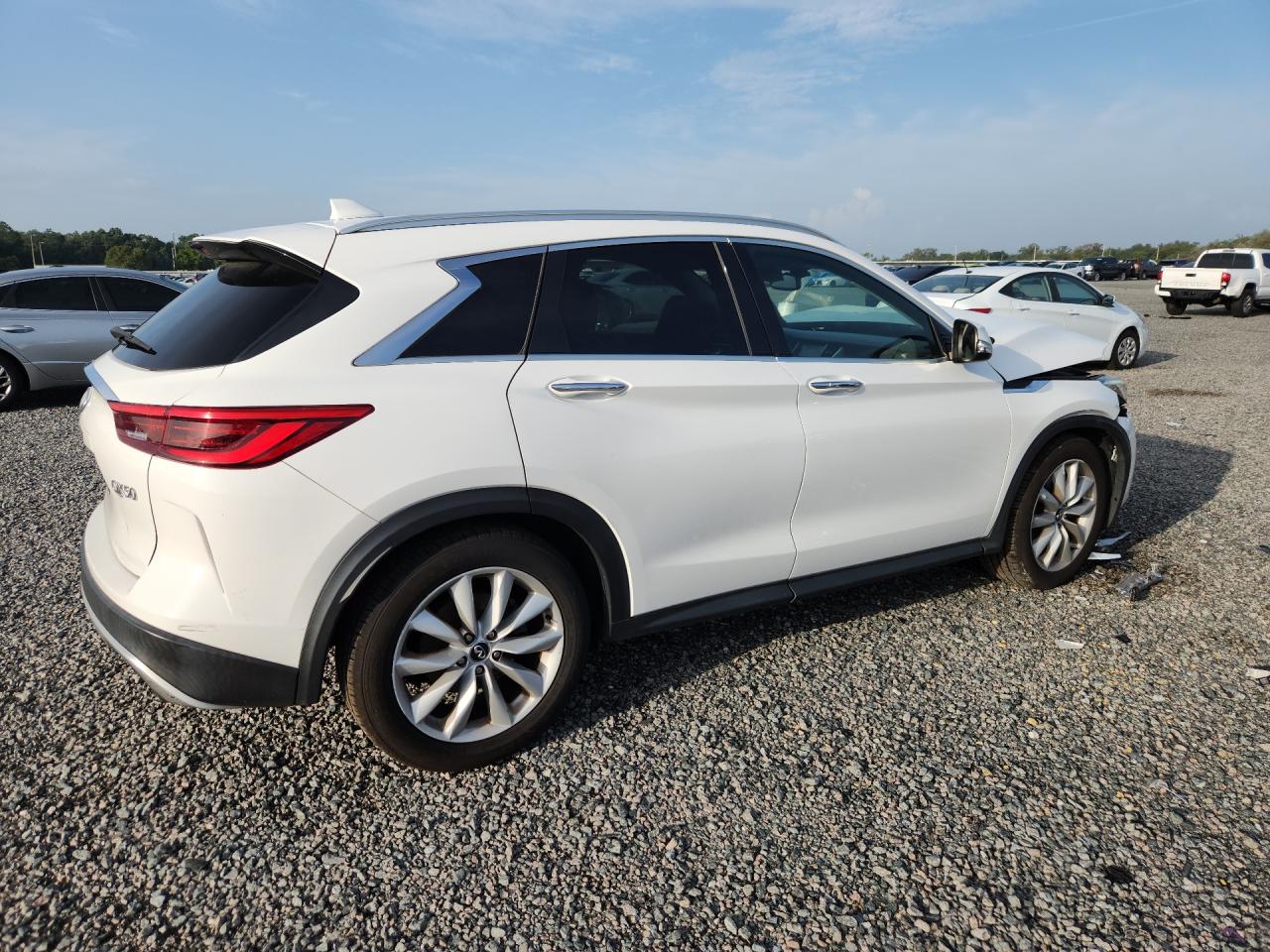 2019 INFINITI QX50 LUXE — снимка 3