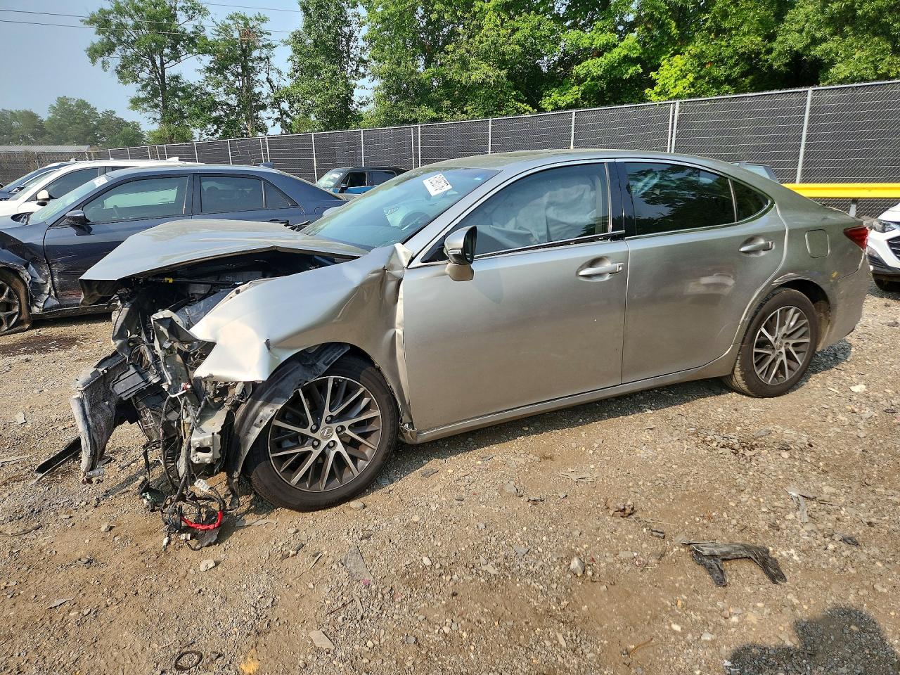 2017 LEXUS ES