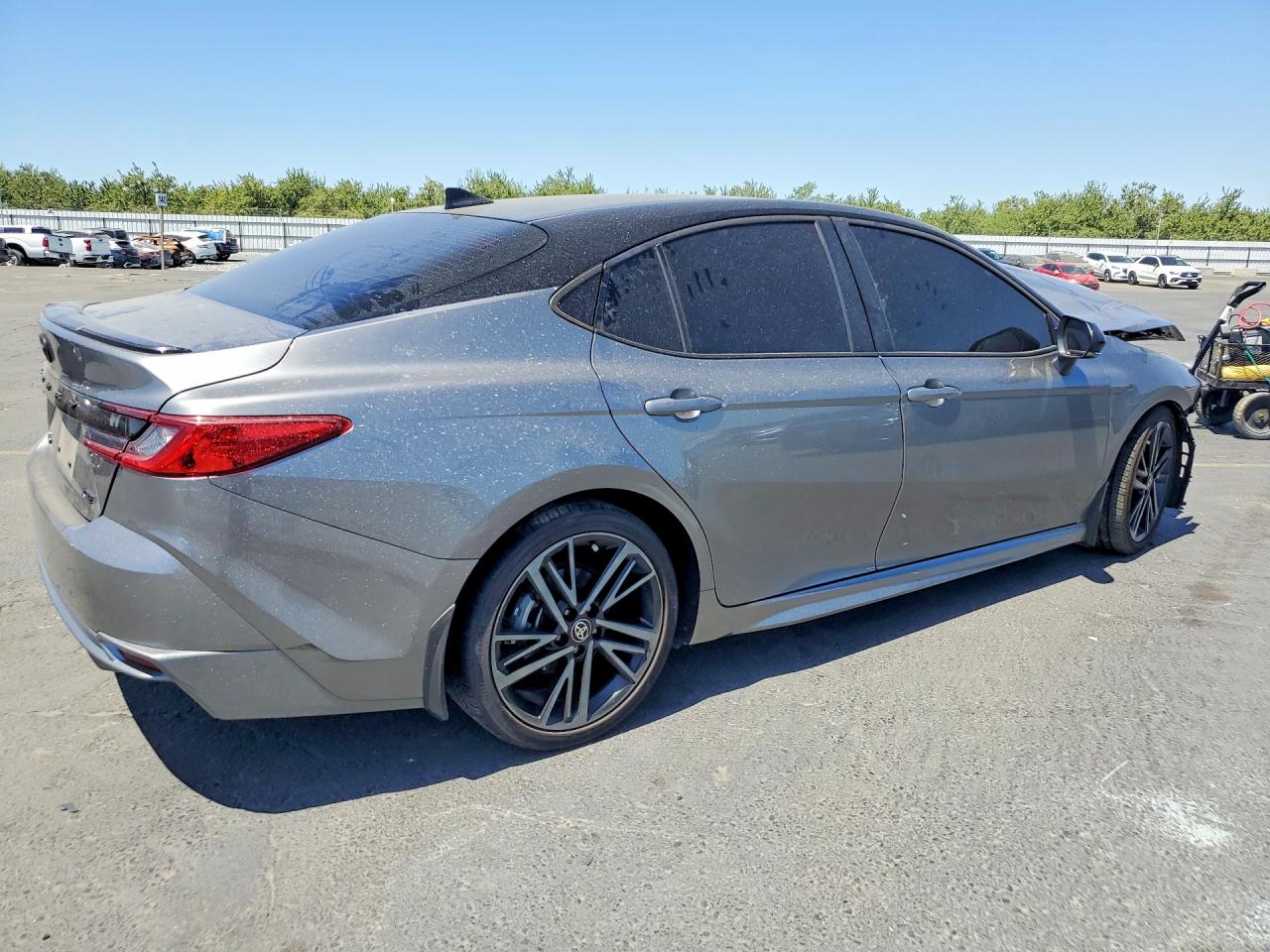2025 TOYOTA CAMRY XSE — снимка 3