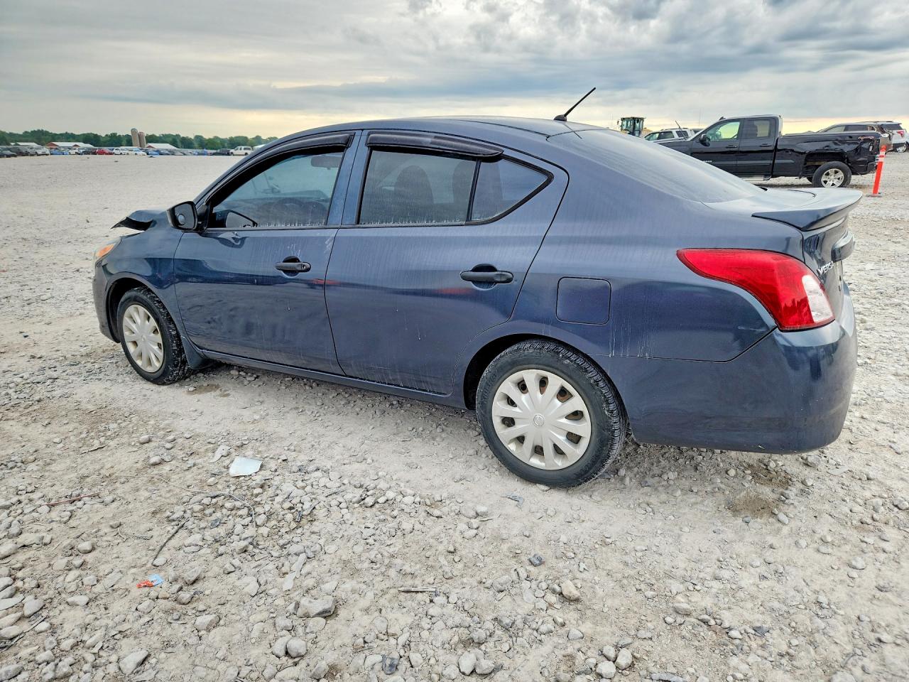 2016 NISSAN VERSA 1.6 S — снимка 2